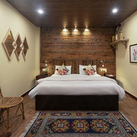 Nirvana Lodge And Lounge Mussoorie Kültér fotó